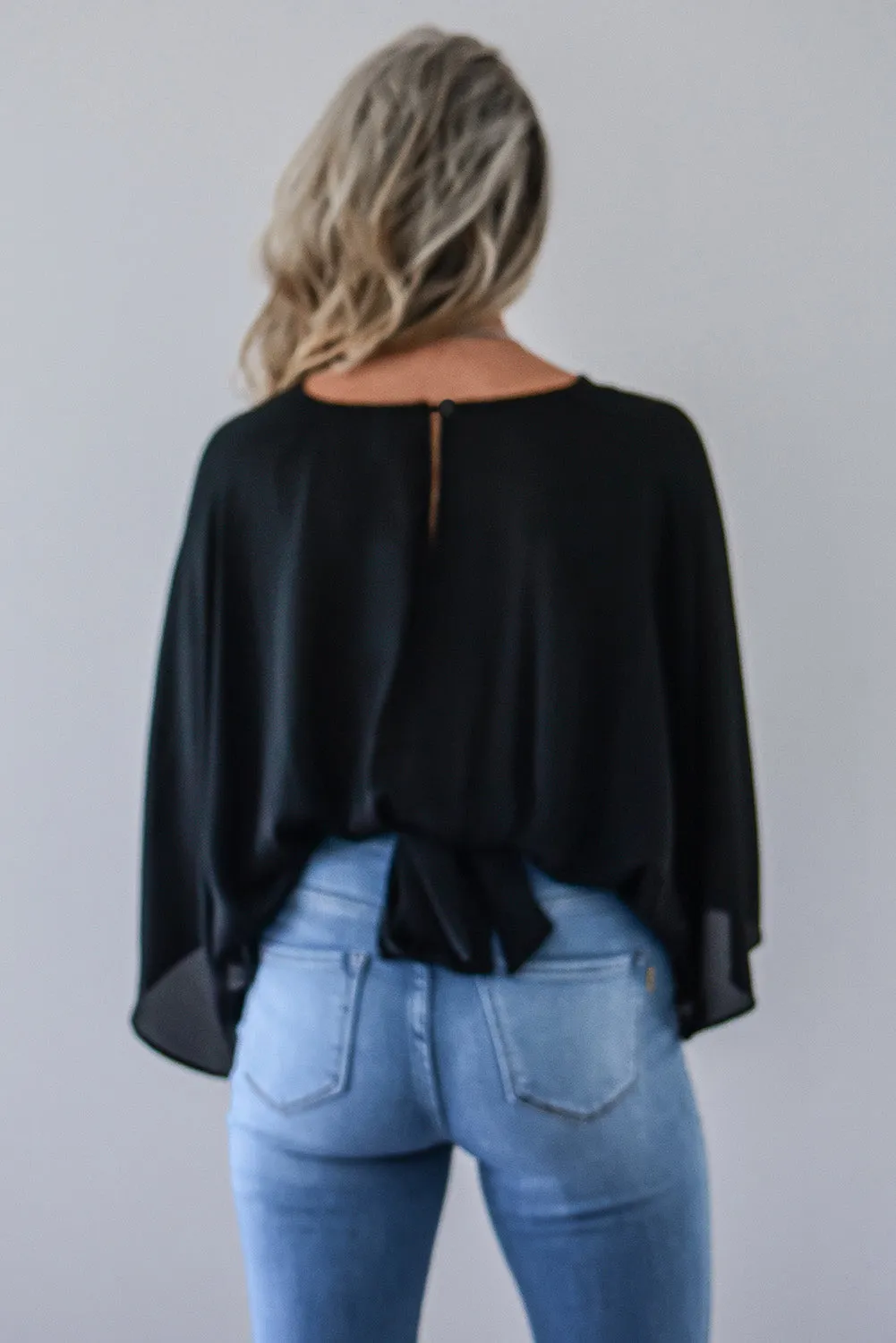 BerryBetty - Black V Neck Flared Sleeves Crop Top