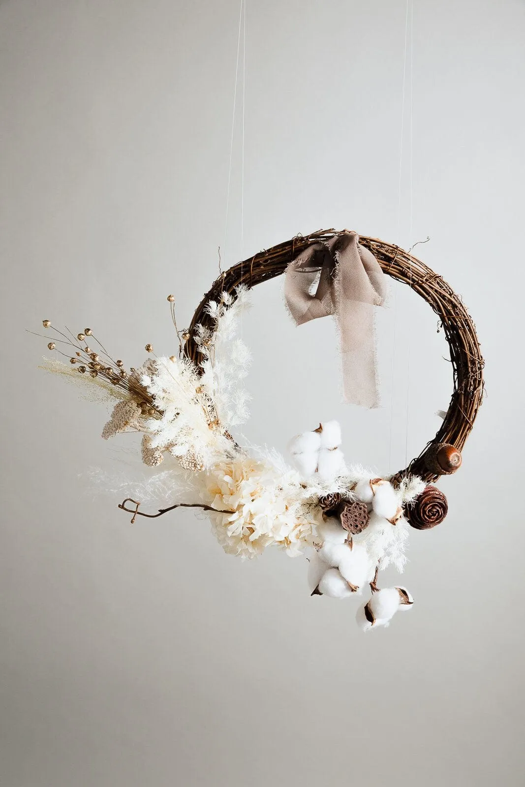 Modern Christmas Wreath No.9 / Cotton in Soft Winter Door Wreath Christmas Decoration / Christmas Wreath / Xmas Door Wreath