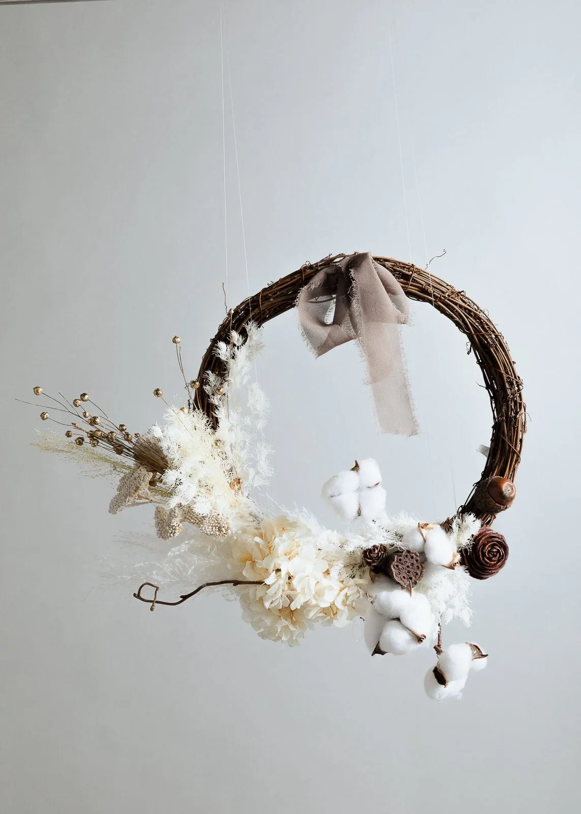 Modern Christmas Wreath No.9 / Cotton in Soft Winter Door Wreath Christmas Decoration / Christmas Wreath / Xmas Door Wreath