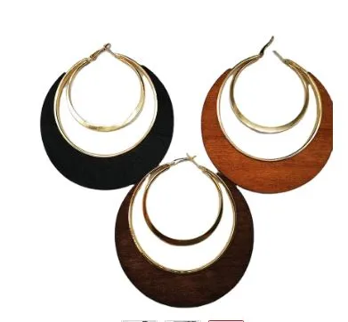 ROUND WOODEN ETHNIC TRIBAL PATTERN HANDMADE EARRING - Ceci